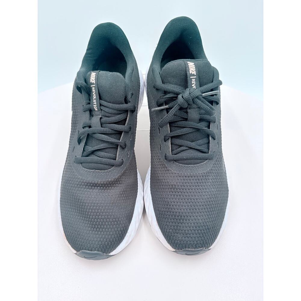 Nike Revolution 5 Men's sneakers